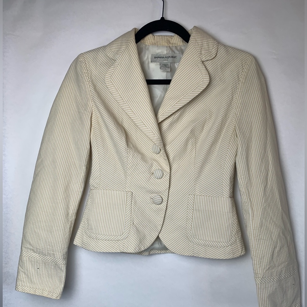 BANANA REPUBLIC SEERSUCKER SUIT
